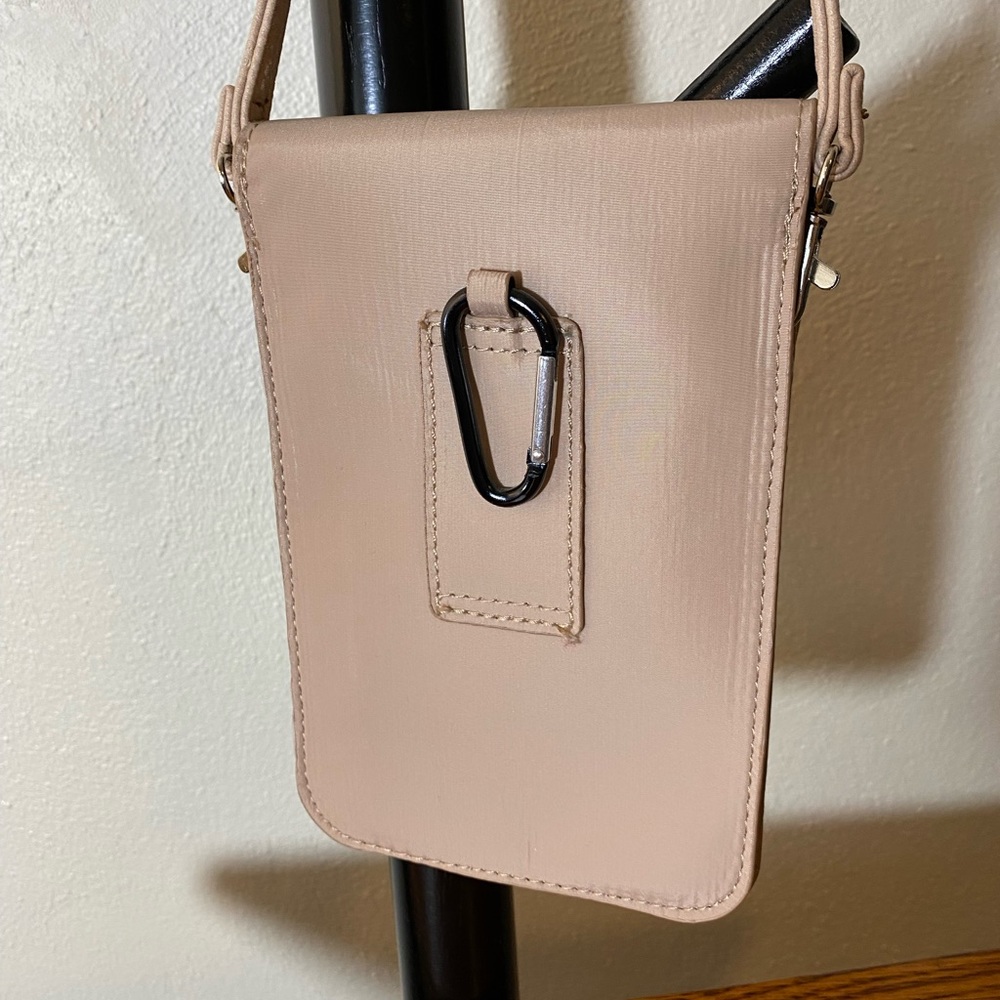 K. Carroll Harper™ Crossbody with RFID Like New! Buff / Pale Pink Neutral / RFID - Picture 2 of 8